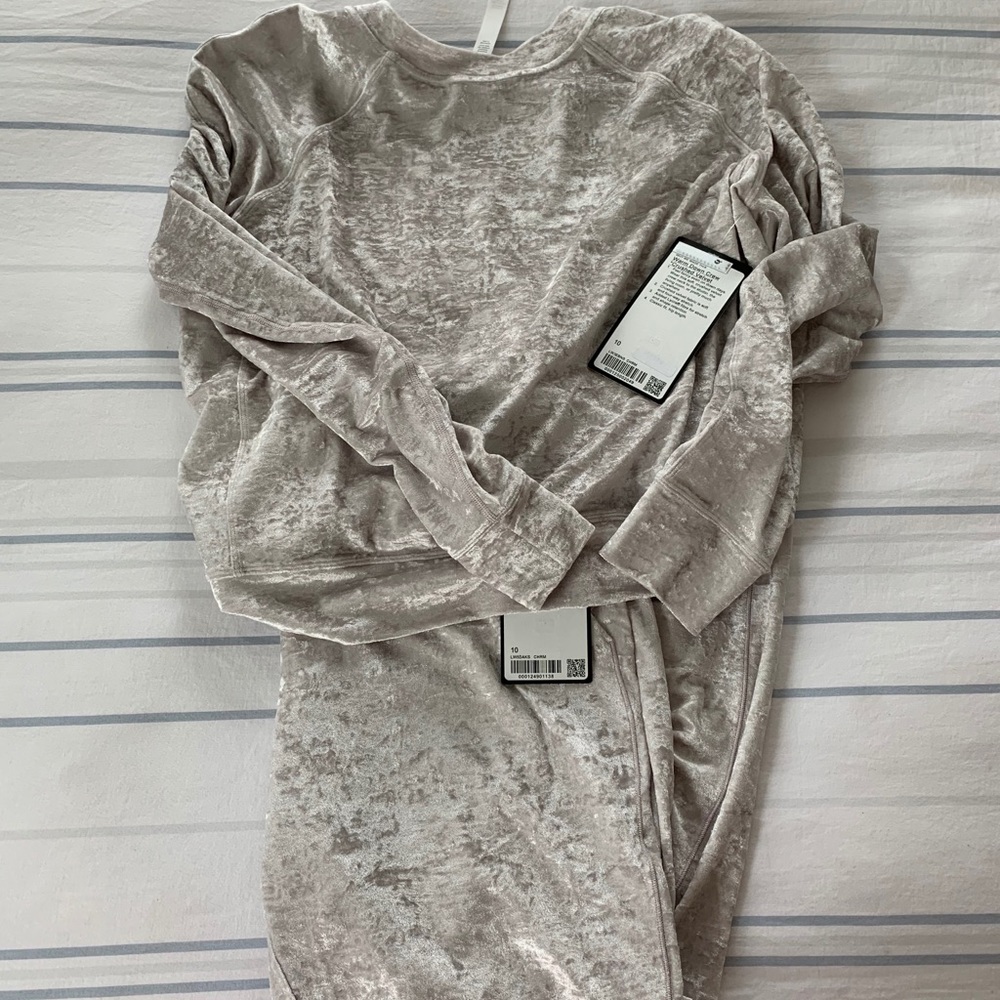 BNWT Gorgeous Chrome Lululemon SweatOutfit, 10!